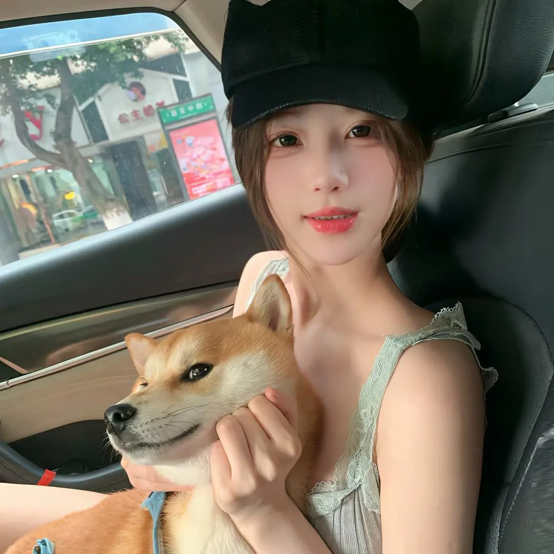 圣洁的艾曼妞